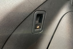 punainen Volkswagen Tiguan 2021 kuva 33.