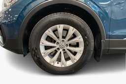 Sininen Volkswagen Tiguan 2021 kuva 9.