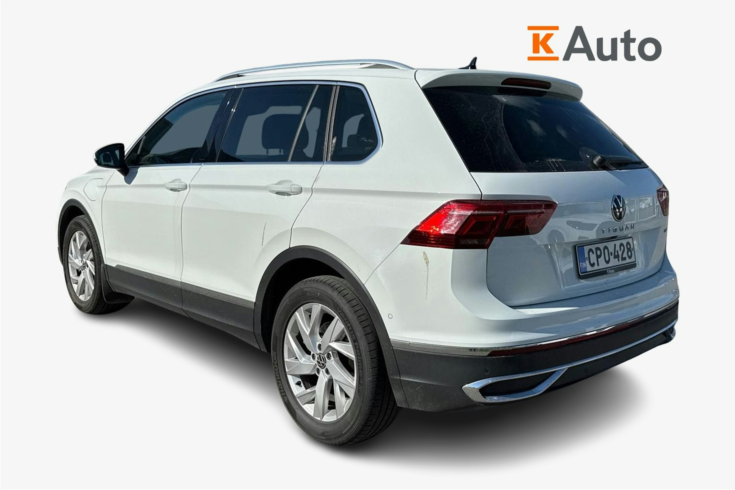 valkoinen Volkswagen Tiguan 2021 kuva 2.