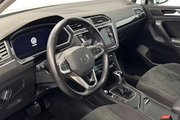 valkoinen Volkswagen Tiguan 2021 kuva 7.
