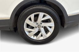 valkoinen Volkswagen Tiguan 2021 kuva 11.