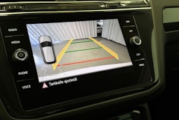 valkoinen Volkswagen Tiguan 2021 kuva 16.