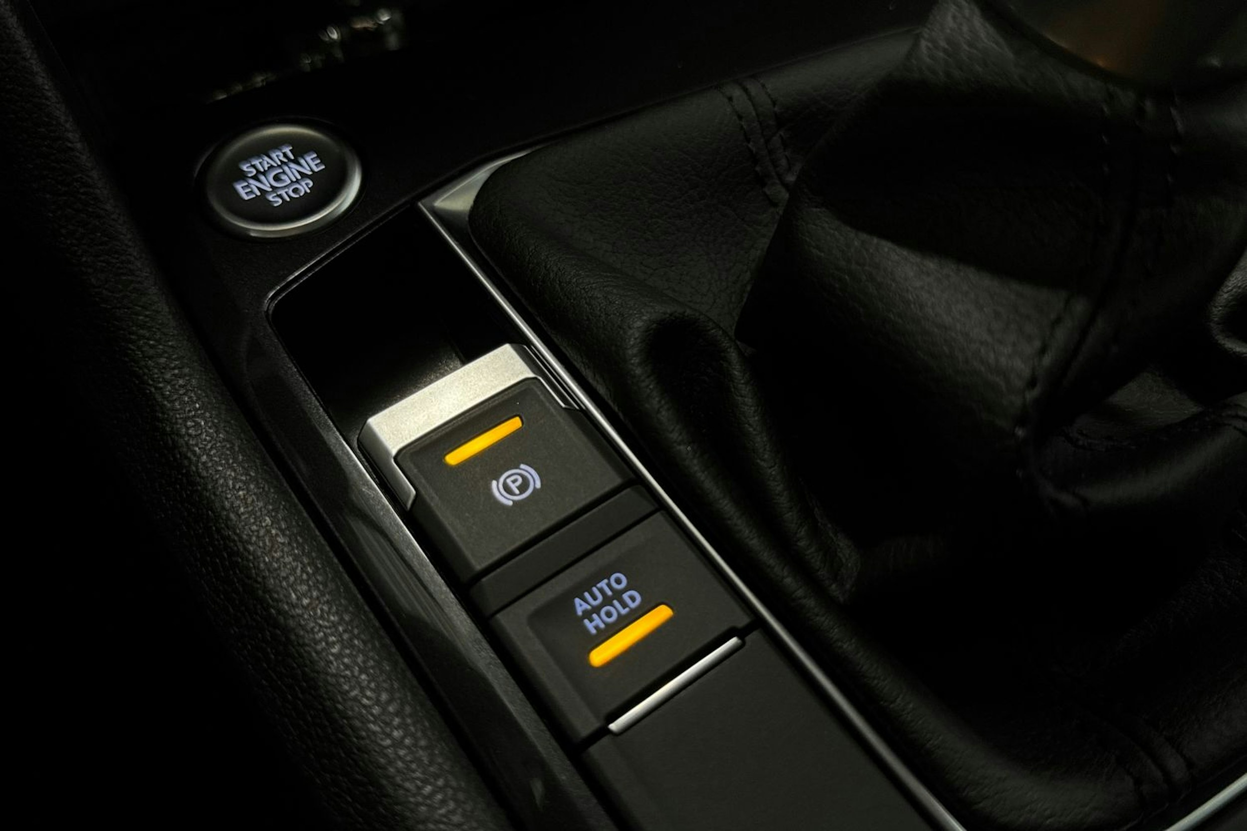 valkoinen Volkswagen Tiguan 2021 kuva 18.