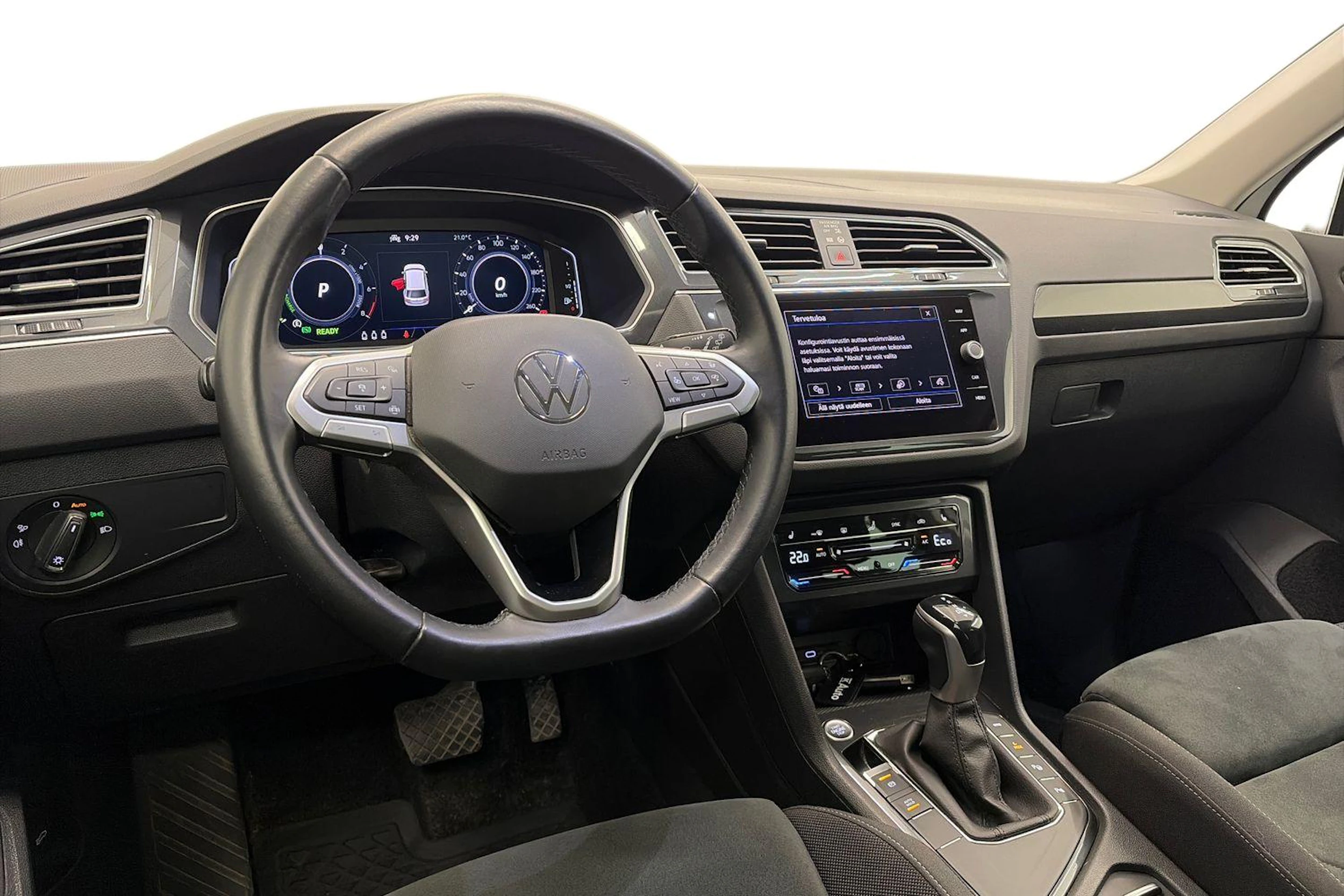valkoinen Volkswagen Tiguan 2021 kuva 8.
