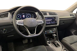 valkoinen Volkswagen Tiguan 2021 kuva 8.