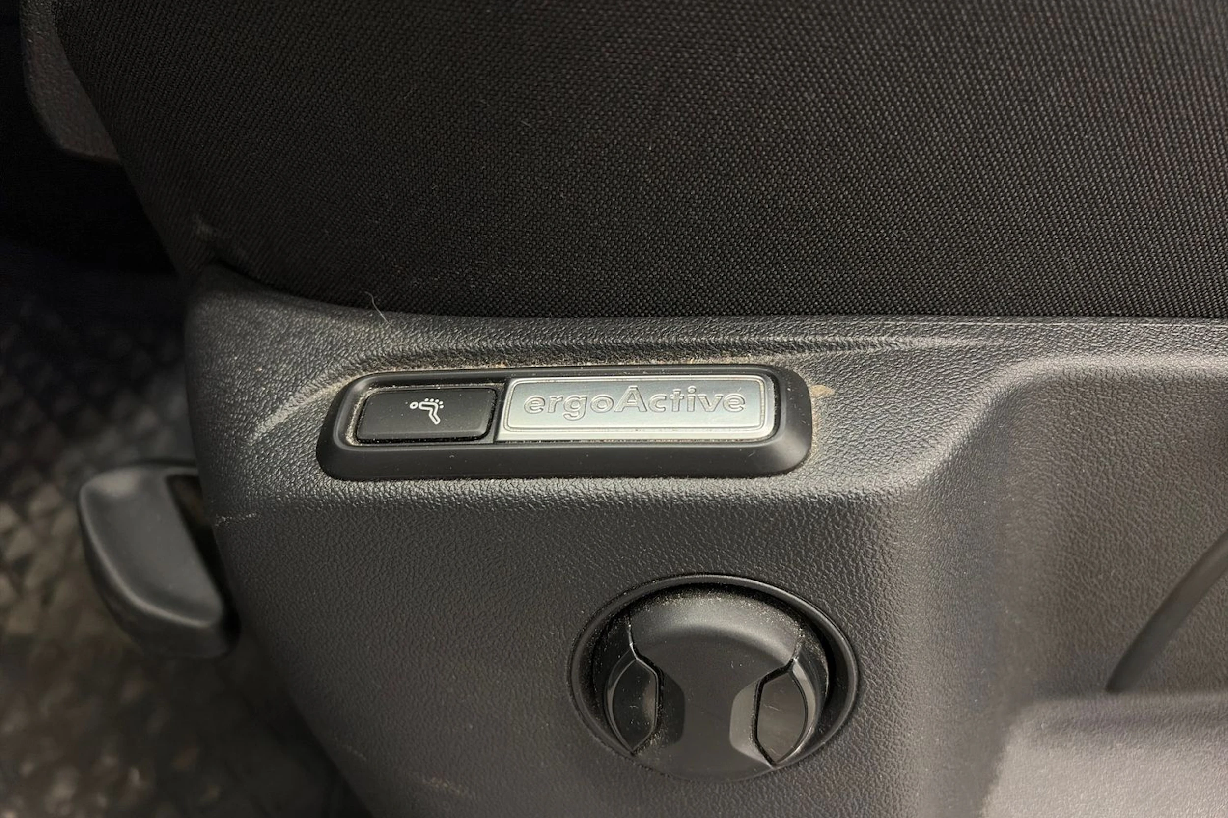 valkoinen Volkswagen Tiguan 2021 kuva 19.