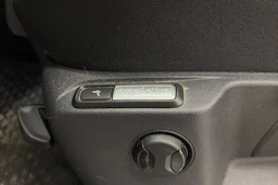 valkoinen Volkswagen Tiguan 2021 kuva 19.