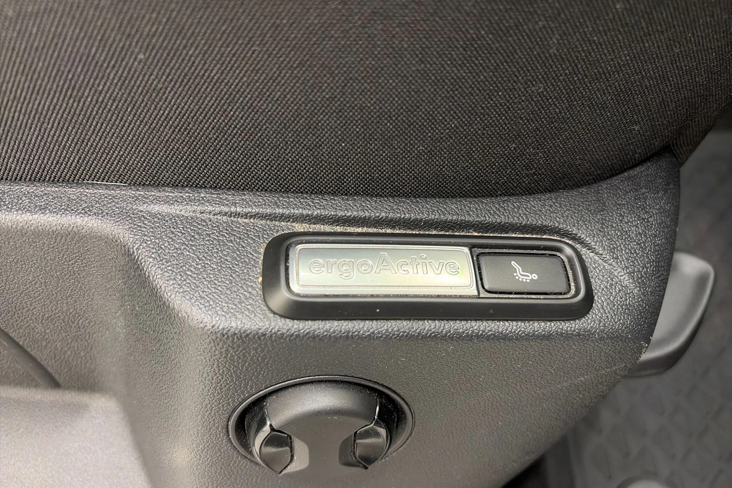 valkoinen Volkswagen Tiguan 2021 kuva 20.