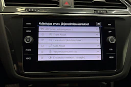 valkoinen Volkswagen Tiguan 2021 kuva 25.
