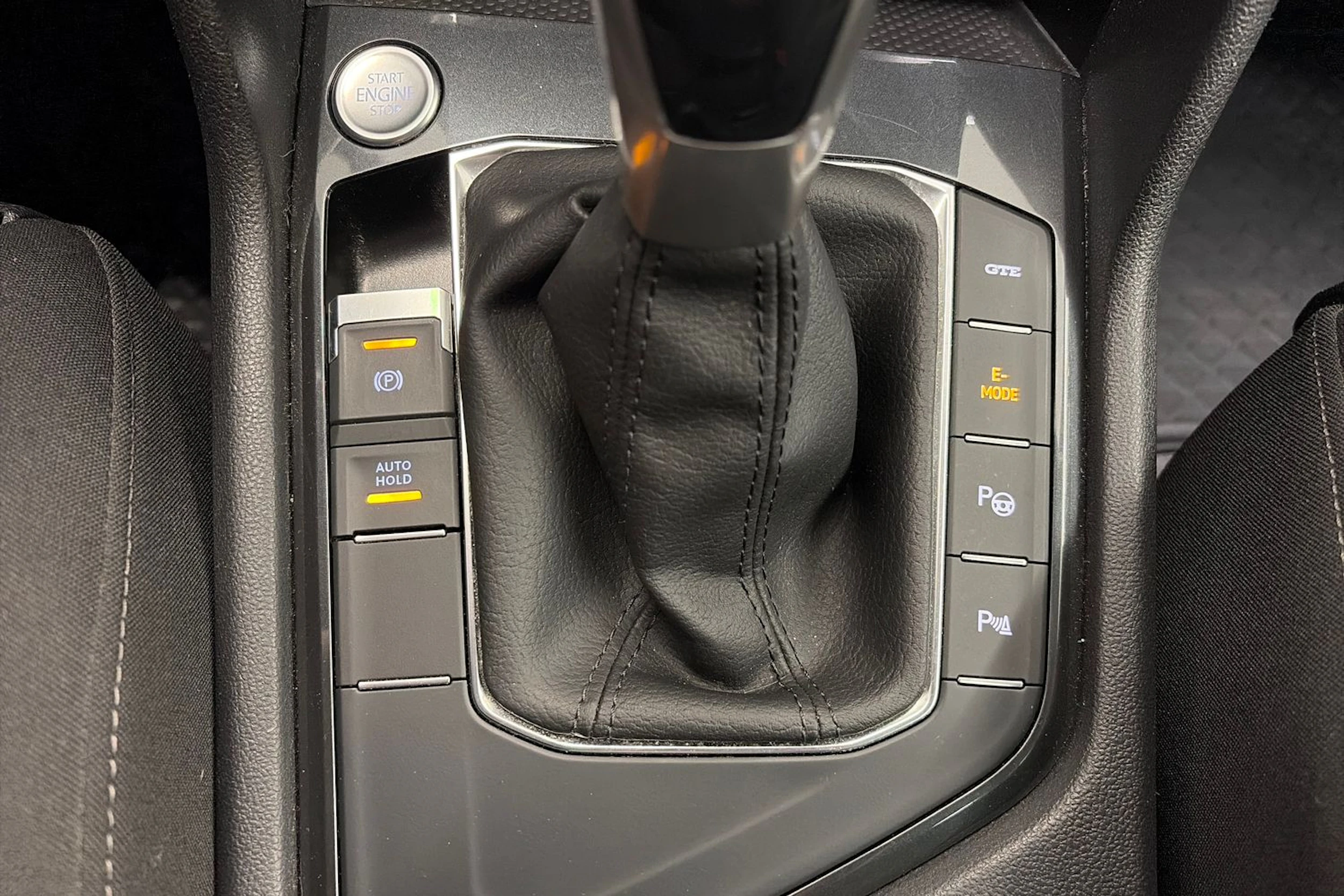 valkoinen Volkswagen Tiguan 2021 kuva 29.