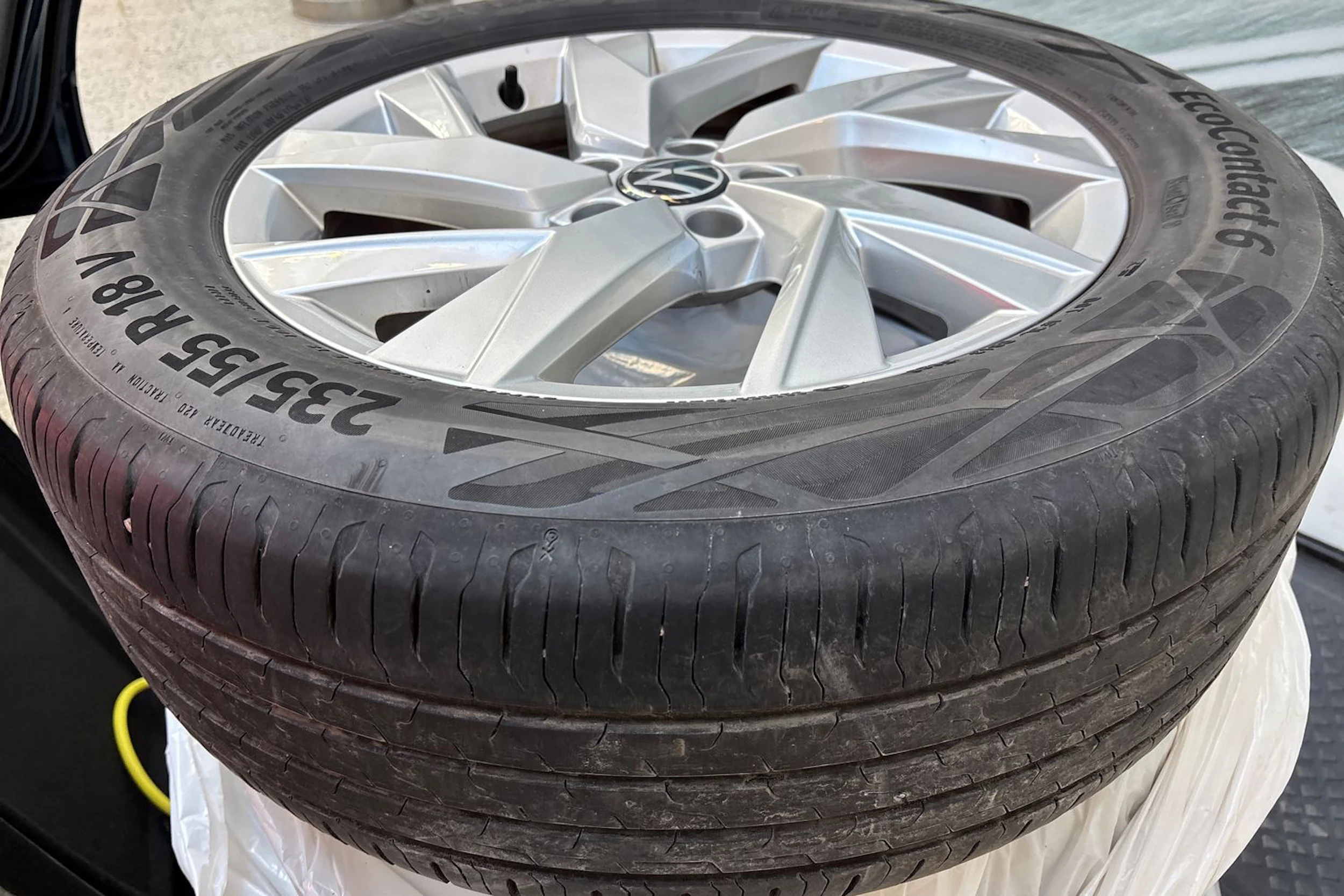 met. sininen Volkswagen Tiguan 2021 kuva 11.