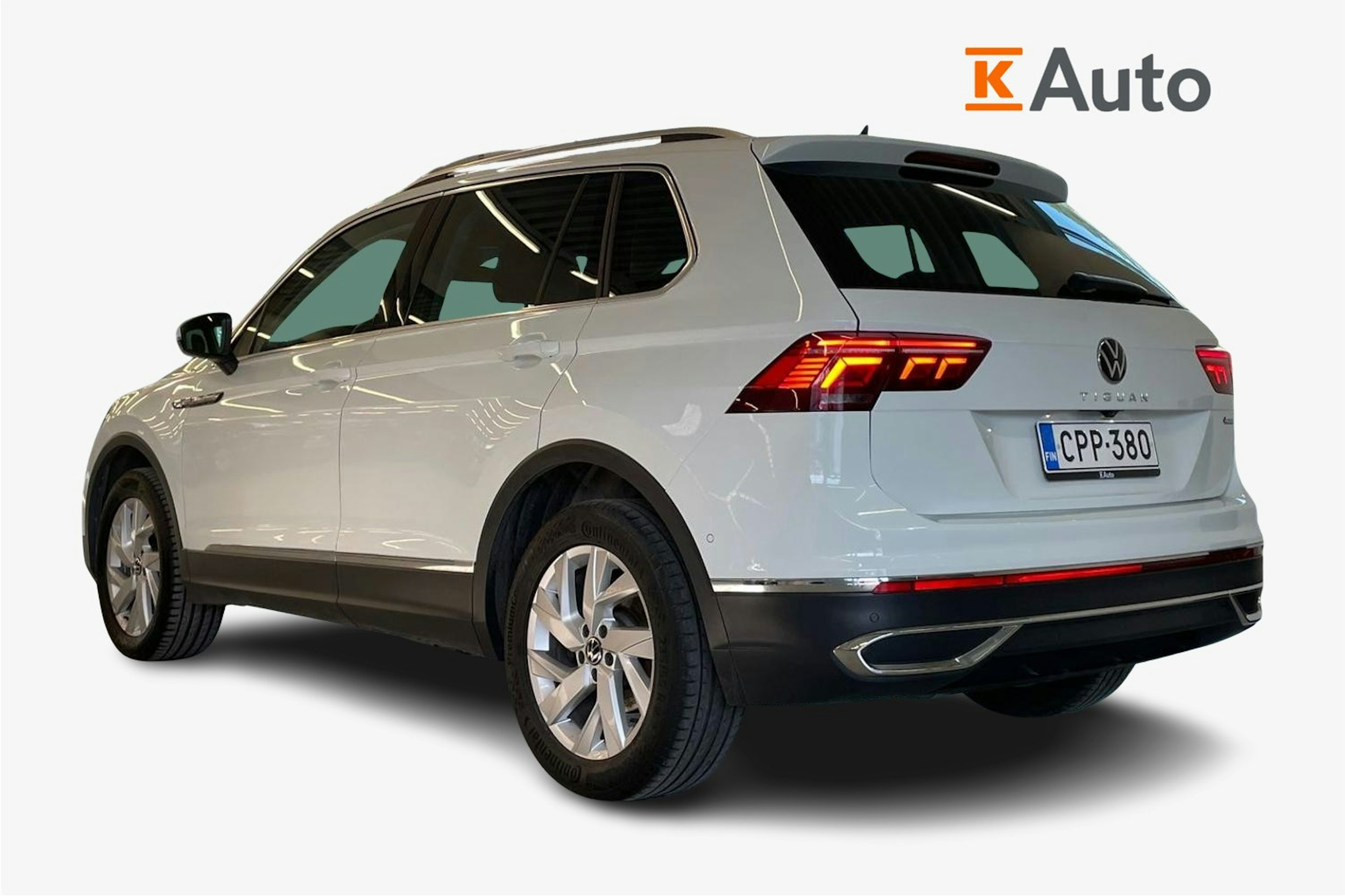 valkoinen Volkswagen Tiguan 2021 kuva 2.