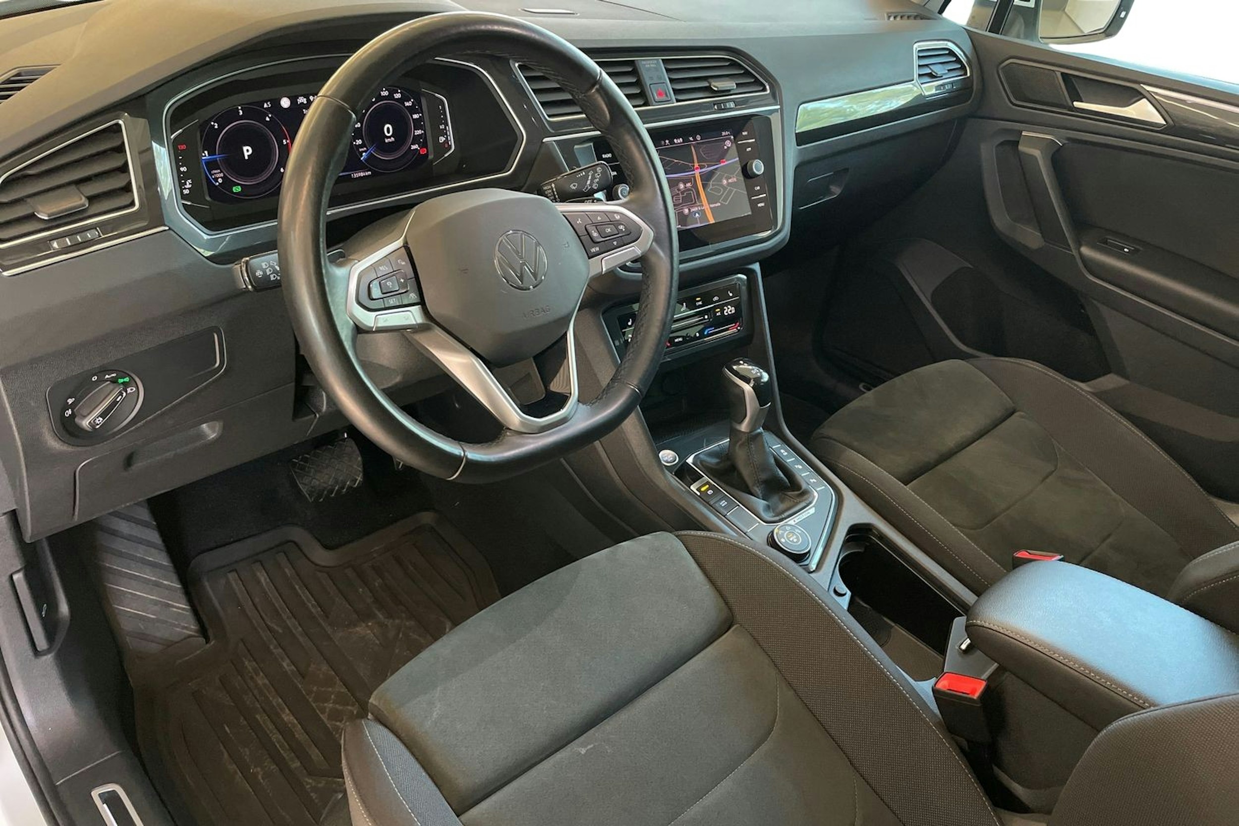 valkoinen Volkswagen Tiguan 2021 kuva 7.