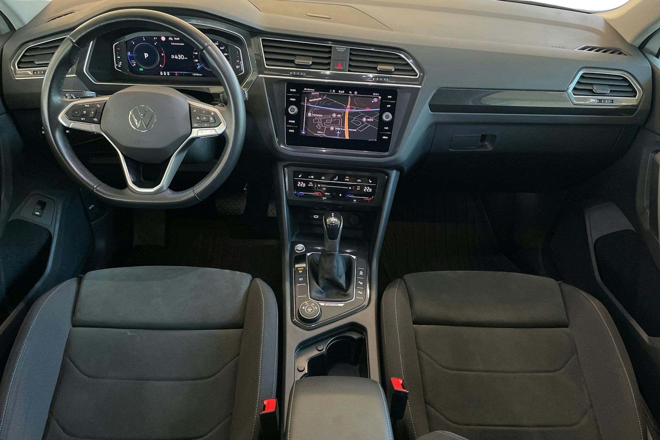 valkoinen Volkswagen Tiguan 2021 kuva 9.