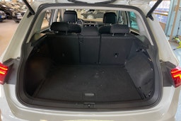 valkoinen Volkswagen Tiguan 2021 kuva 29.