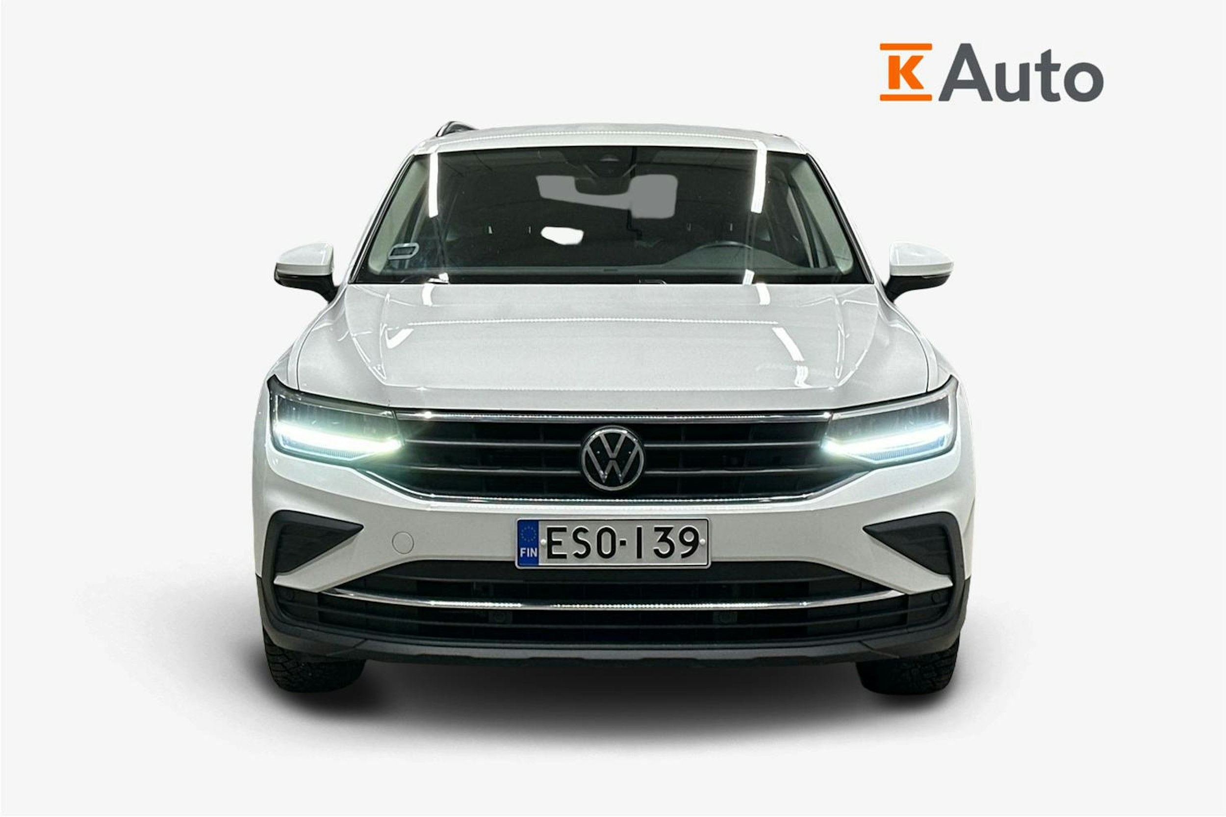 valkoinen Volkswagen Tiguan 2021 kuva 5.