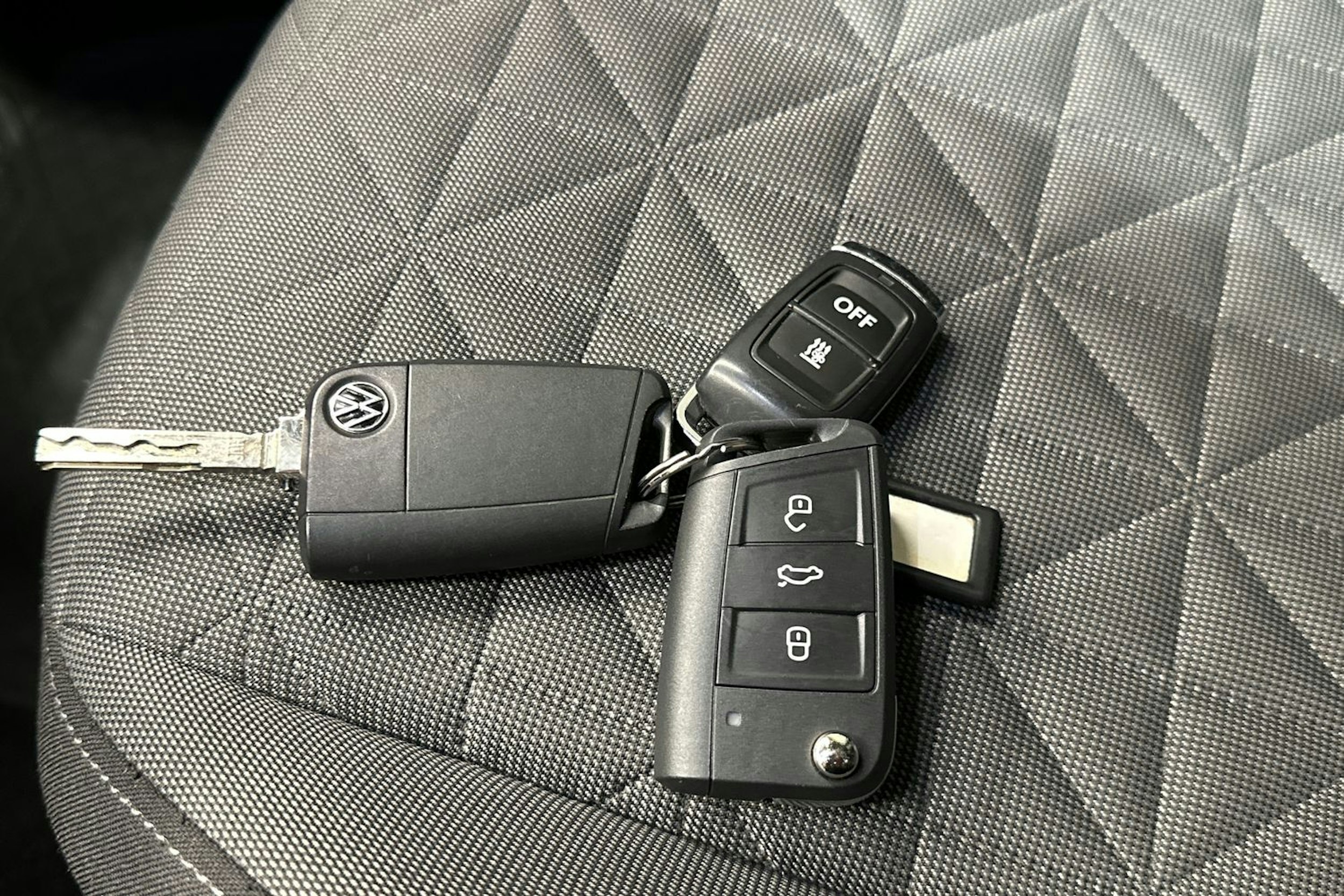 valkoinen Volkswagen Tiguan 2021 kuva 25.