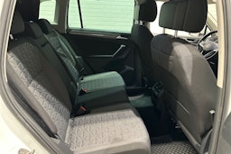 valkoinen Volkswagen Tiguan 2021 kuva 28.