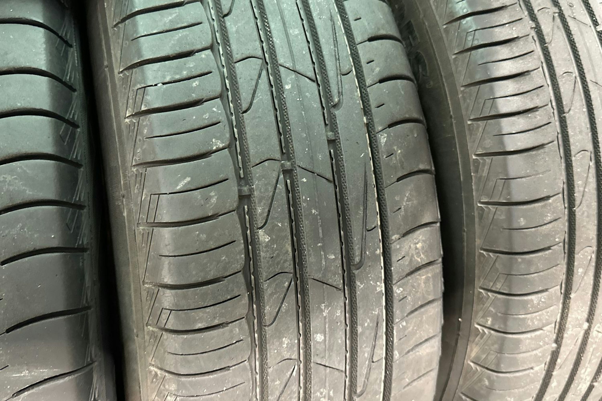 valkoinen Volkswagen Tiguan 2021 kuva 30.