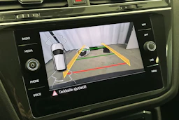 harmaa Volkswagen Tiguan 2021 kuva 22.