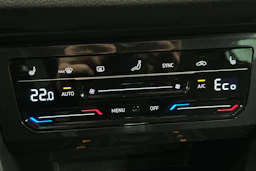 harmaa Volkswagen Tiguan 2021 kuva 23.