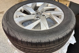 sininen Volkswagen Tiguan 2021 kuva 14.