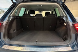 sininen Volkswagen Tiguan 2021 kuva 15.