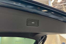 sininen Volkswagen Tiguan 2021 kuva 16.