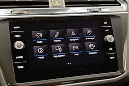 sininen Volkswagen Tiguan 2021 kuva 22.