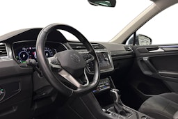 sininen Volkswagen Tiguan 2021 kuva 3.