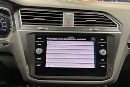 sininen Volkswagen Tiguan 2021 kuva 21.