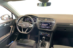 valkoinen Volkswagen Tiguan 2021 kuva 9.