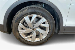 valkoinen Volkswagen Tiguan 2021 kuva 12.