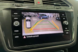 valkoinen Volkswagen Tiguan 2021 kuva 22.