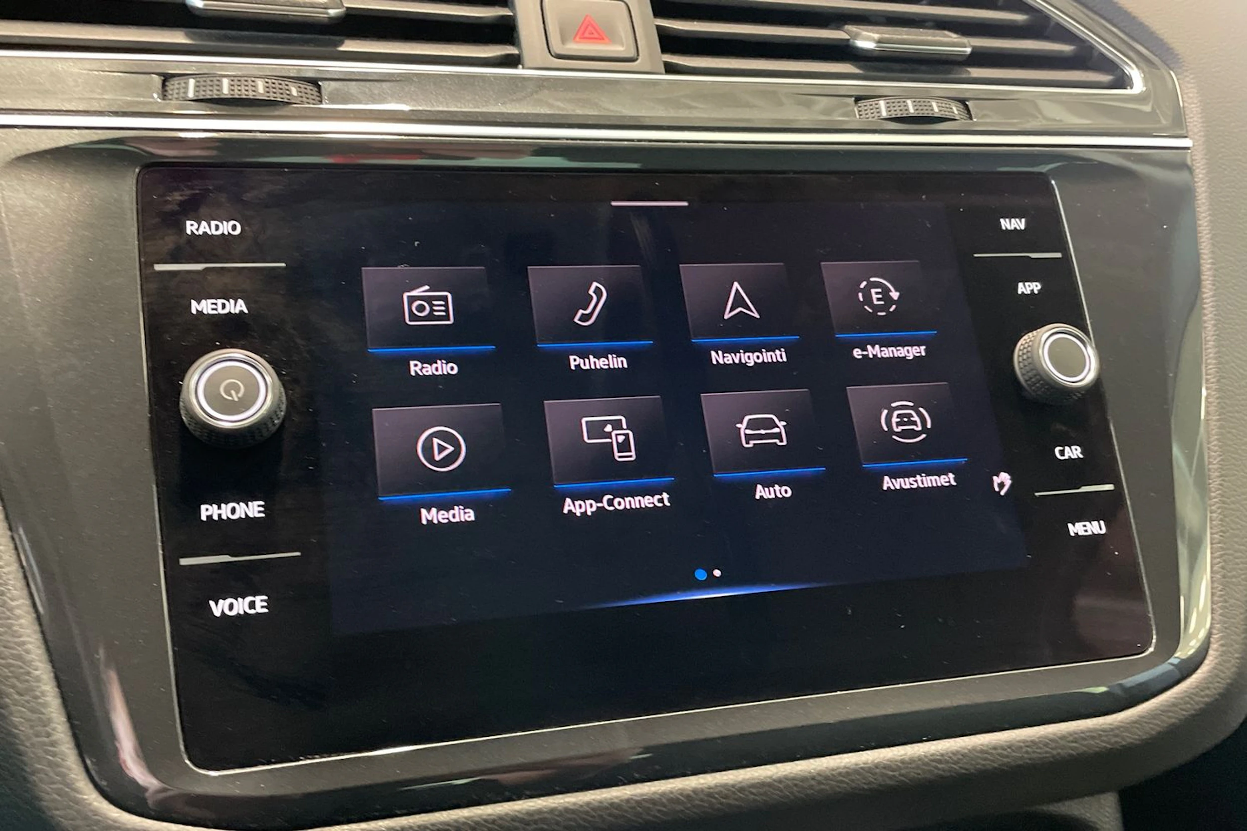 valkoinen Volkswagen Tiguan 2021 kuva 23.