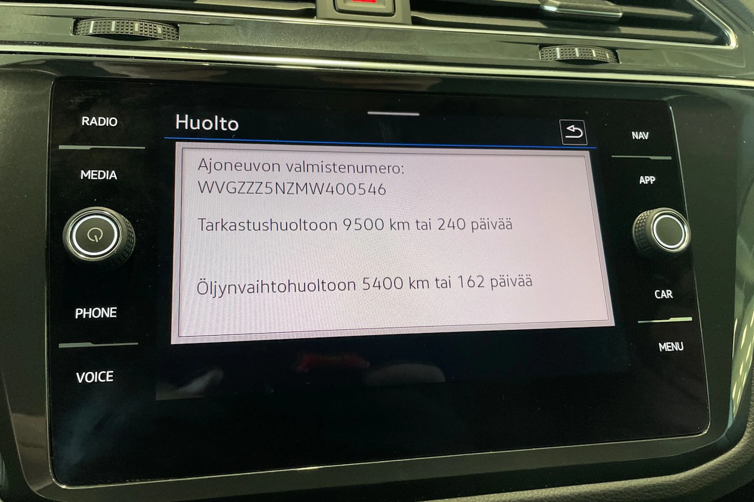valkoinen Volkswagen Tiguan 2021 kuva 31.