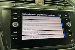 valkoinen Volkswagen Tiguan 2021 kuva 34.