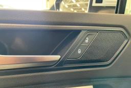 valkoinen Volkswagen Tiguan 2021 kuva 39.