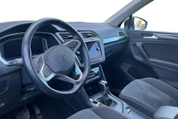 musta Volkswagen Tiguan 2021 kuva 3.