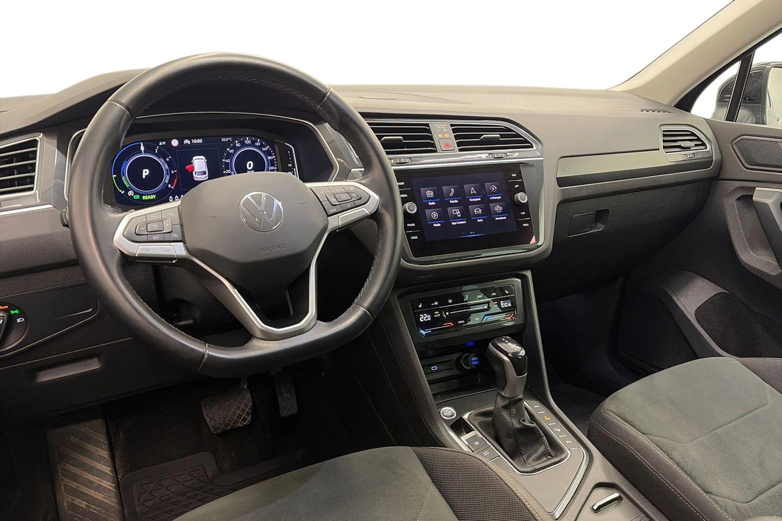 musta Volkswagen Tiguan 2021 kuva 8.