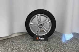 musta Volkswagen Tiguan 2021 kuva 13.
