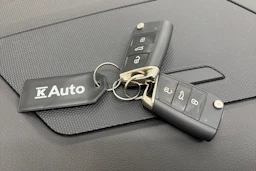 musta Volkswagen Tiguan 2021 kuva 29.