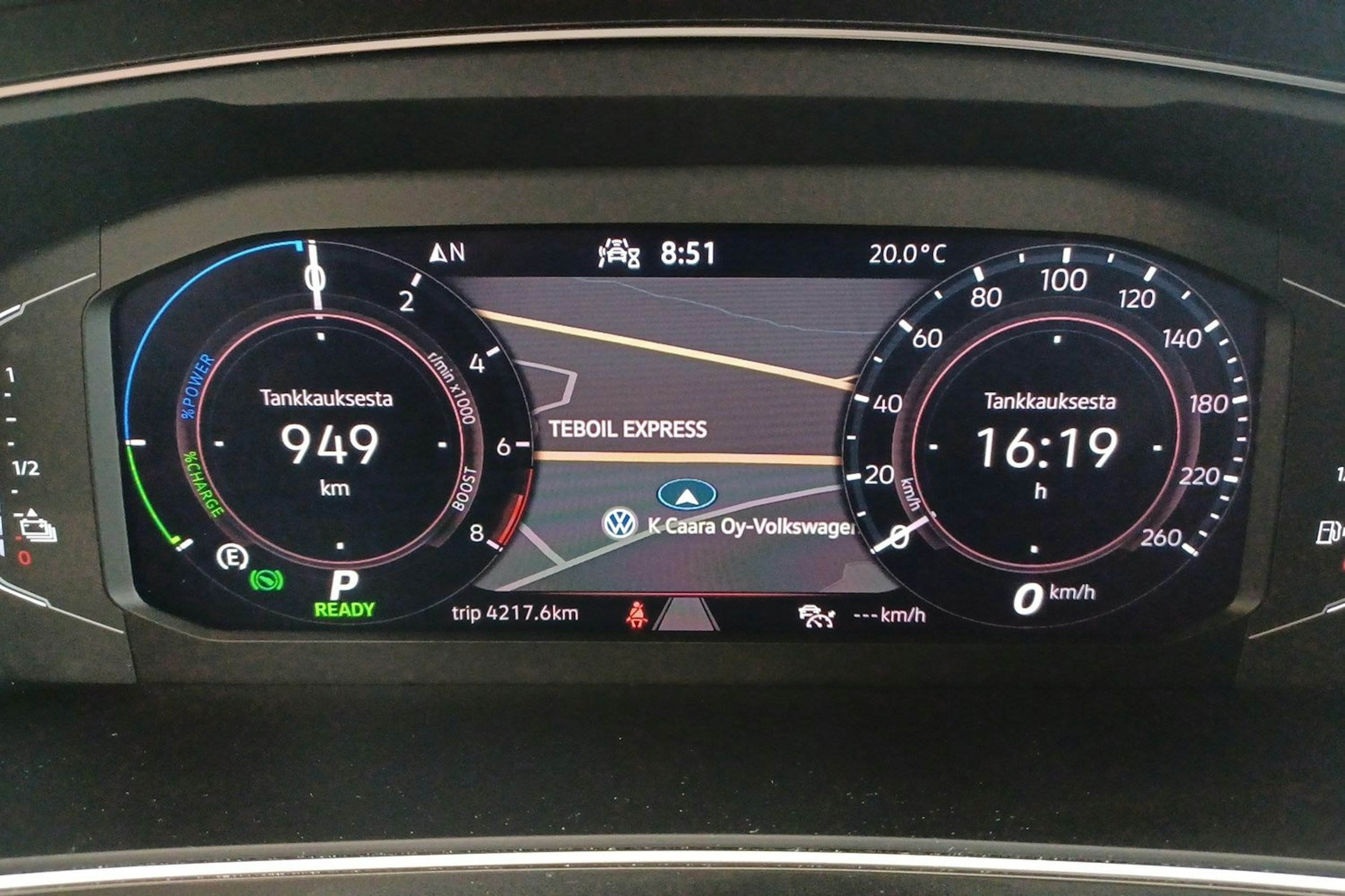 Sininen Volkswagen Tiguan 2021 kuva 14.