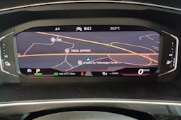 Sininen Volkswagen Tiguan 2021 kuva 19.