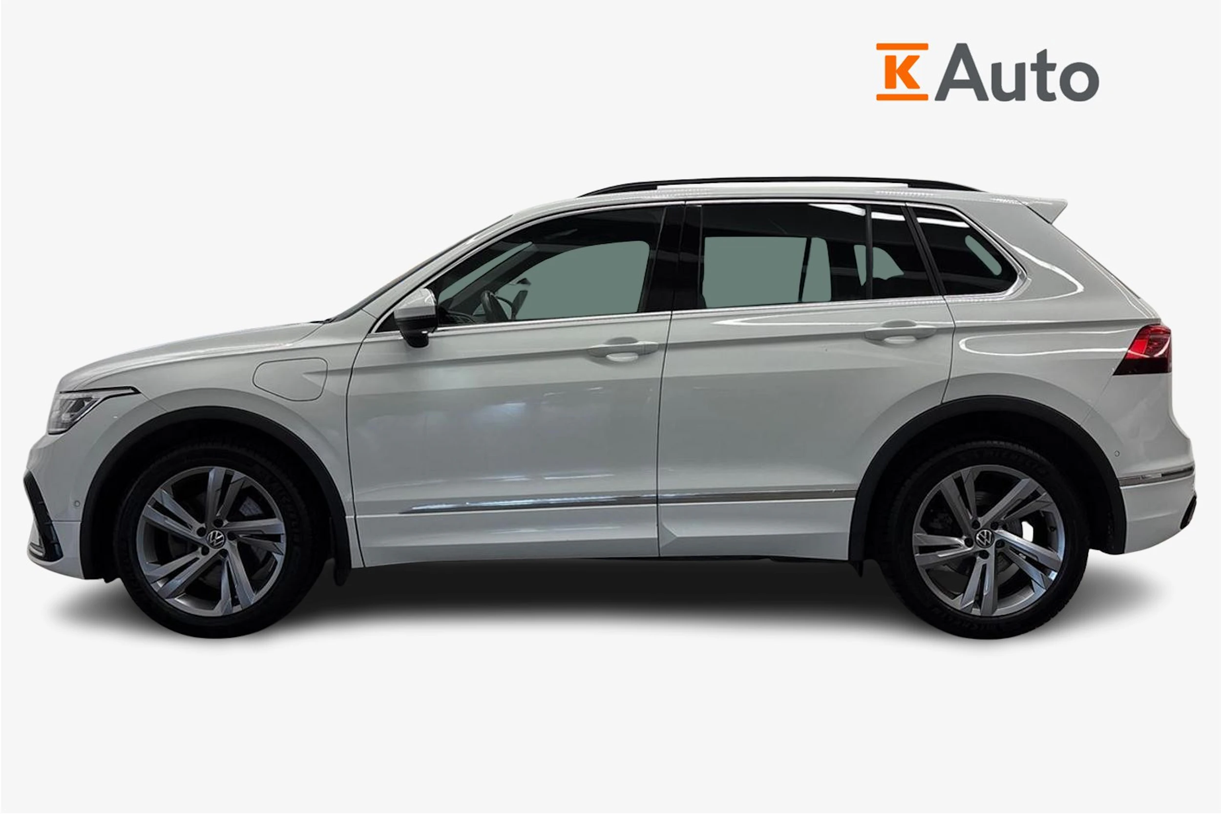 valkoinen Volkswagen Tiguan 2021 kuva 7.