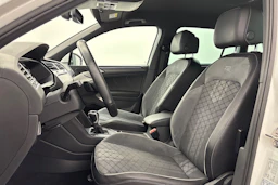 valkoinen Volkswagen Tiguan 2021 kuva 15.