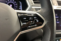 valkoinen Volkswagen Tiguan 2021 kuva 18.