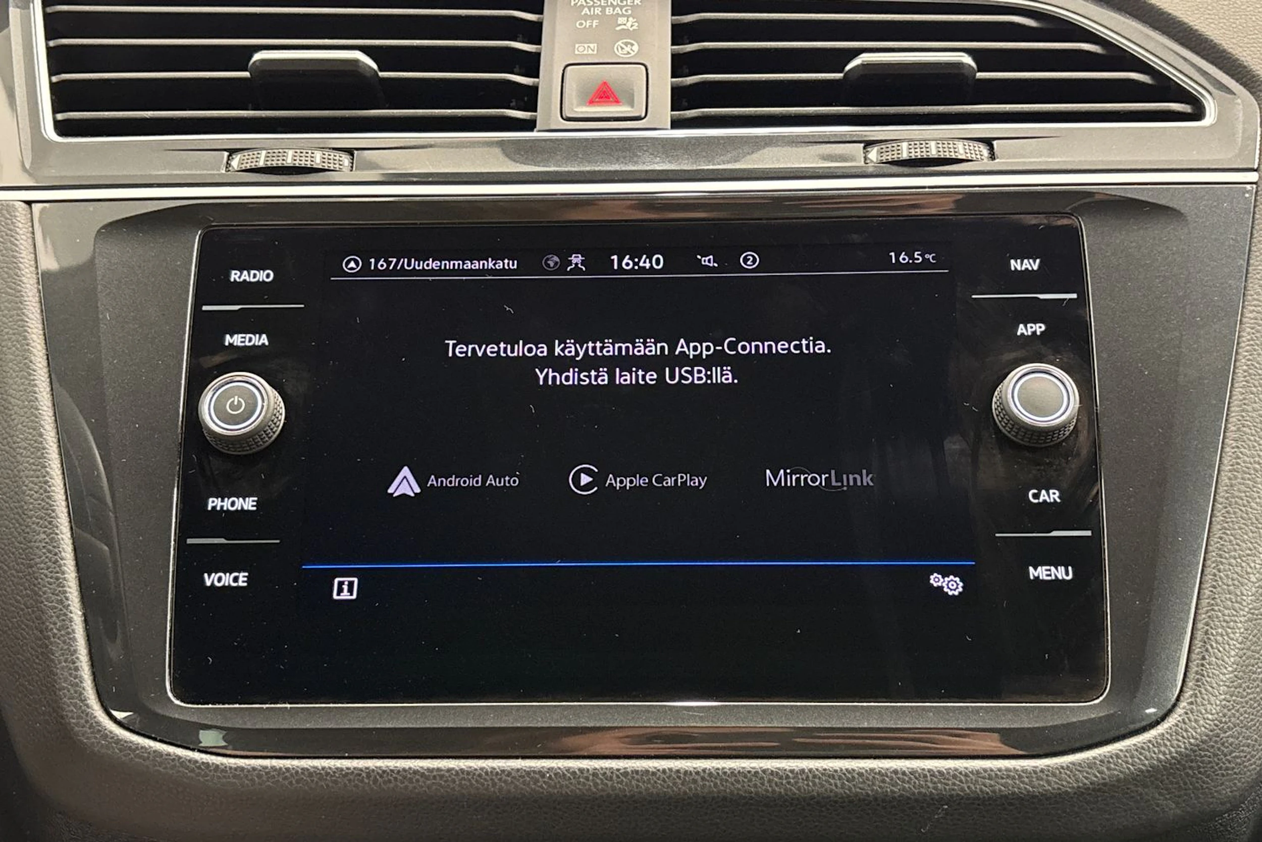 valkoinen Volkswagen Tiguan 2021 kuva 21.