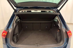 sininen Volkswagen Tiguan 2021 kuva 11.