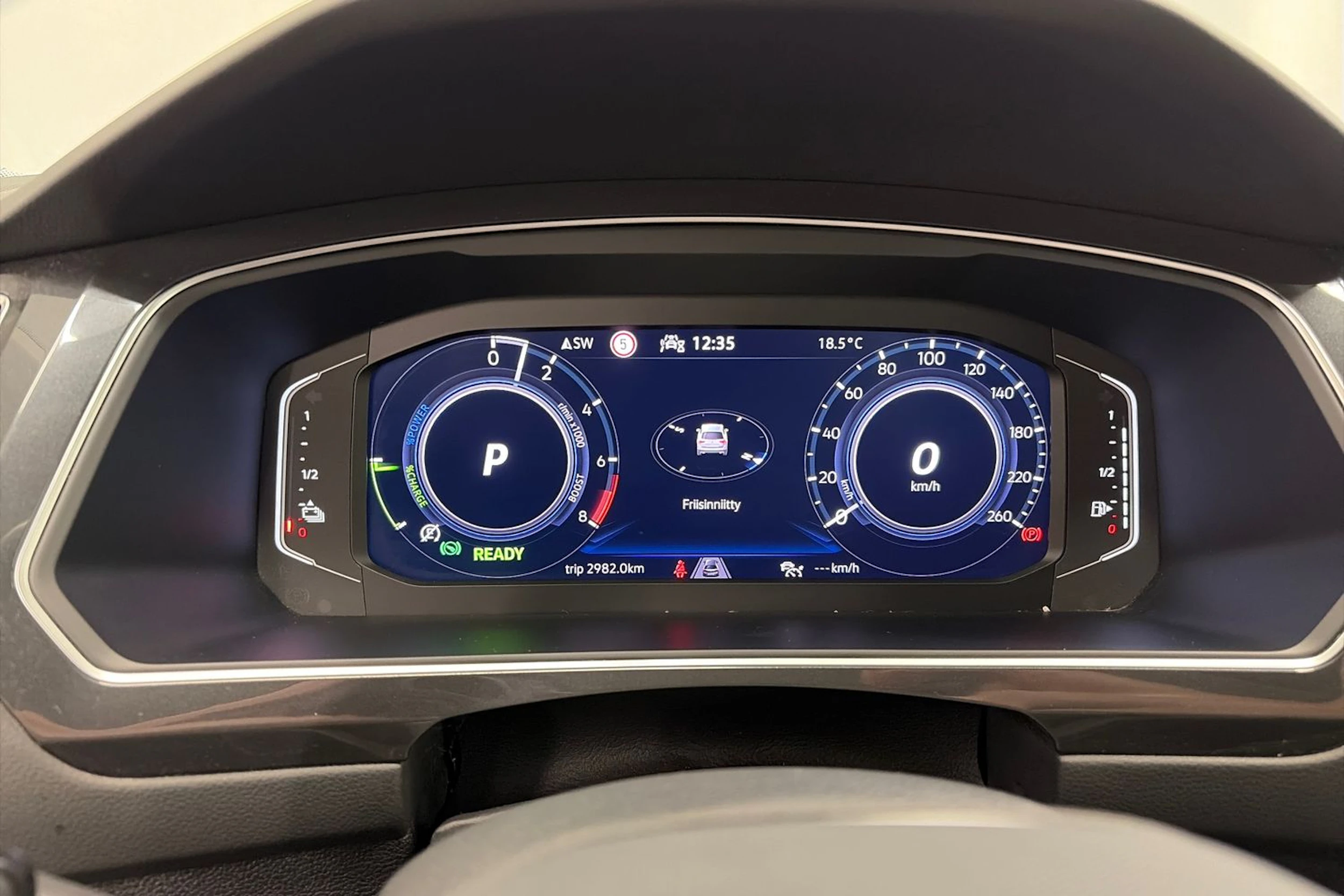 sininen Volkswagen Tiguan 2021 kuva 14.